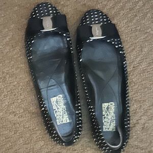 Ferragamo Bow Flat Woven Black & Natural